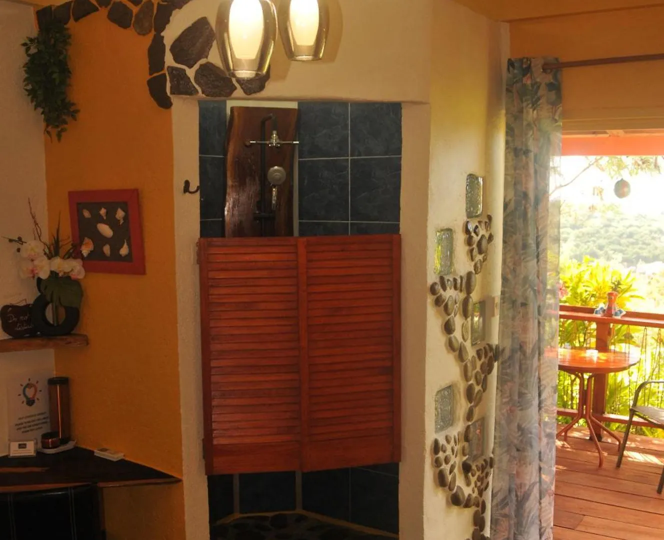 Mango Island Lodges Saint Joseph Hotel
