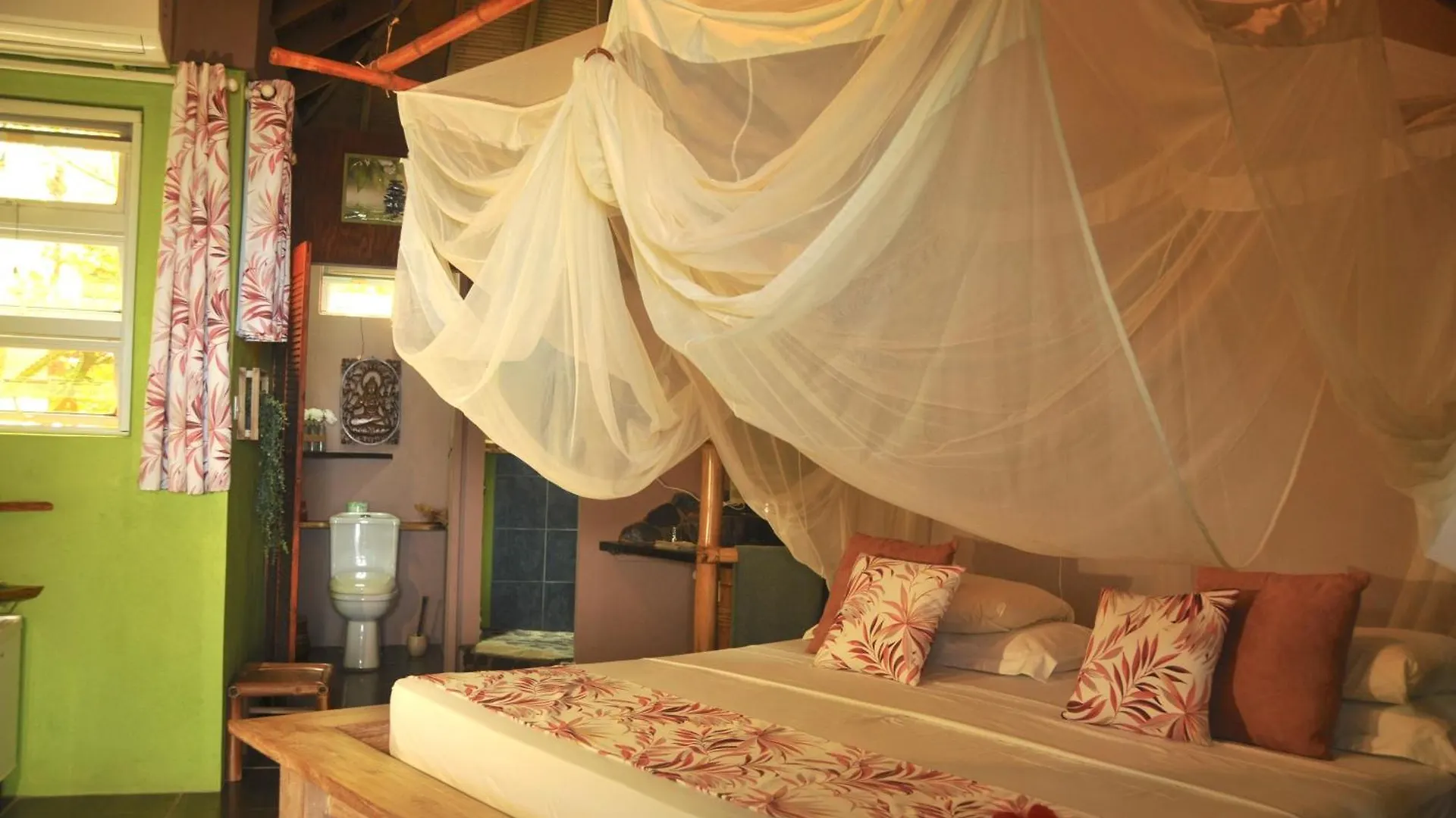 Mango Island Lodges Saint Joseph