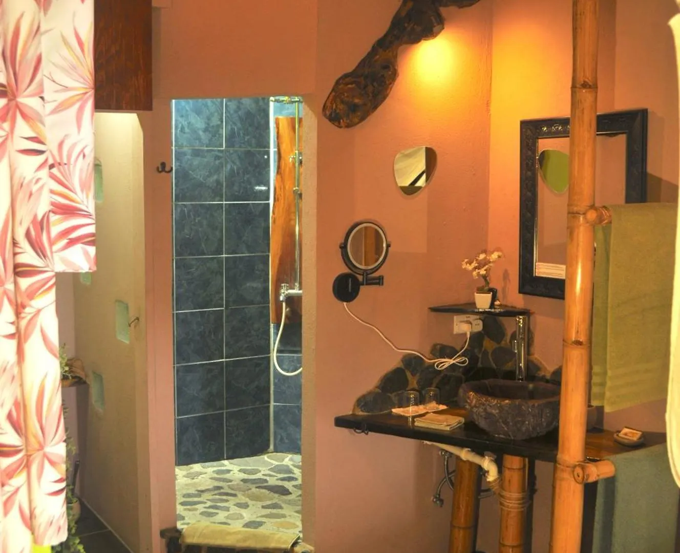 Mango Island Lodges Saint Joseph 3*,  Dominica